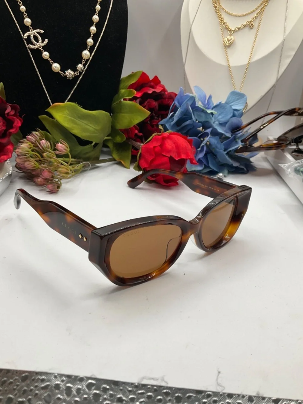 Gucci Beveled Recycled Acetate Cat-Eye Sunglasses